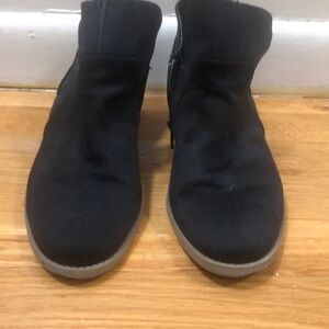 American eagle ankle booties